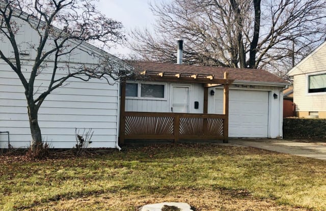 328 Skylark Dr - 328 Skylark Drive, Rockford, IL 61107