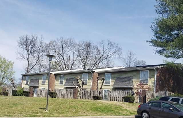 Spacious 1 Bedroom, 1.5 Bath Townhouse – Minutes from Nashville photos photos