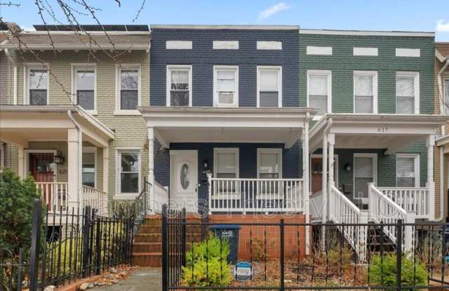 619 Orleans Pl NE photos photos