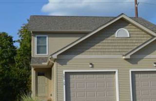 585 Birch Hill Drive Unit 13 photos photos