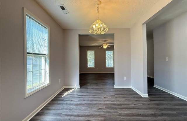 172 Cameron Way Circle Gallery 4