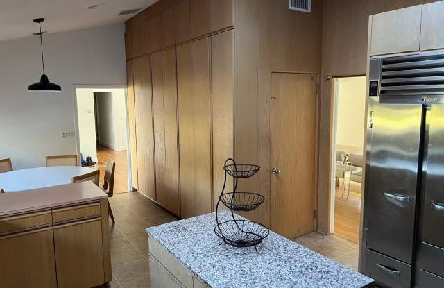 270 Jerome Avenue Gallery 4