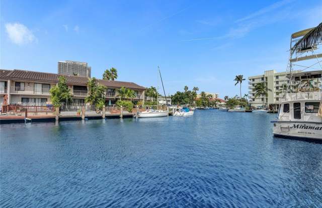 16508 NE 27th Ave - 16508 Northeast 27th Avenue, North Miami Beach, FL 33160