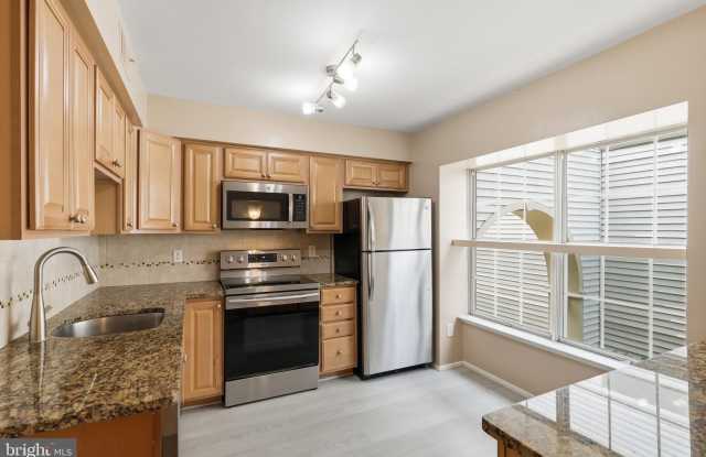5906 BRIDGETOWN Court Gallery 2