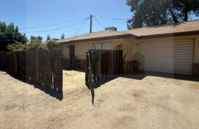 223 East Harding Avenue - 2 photos photos