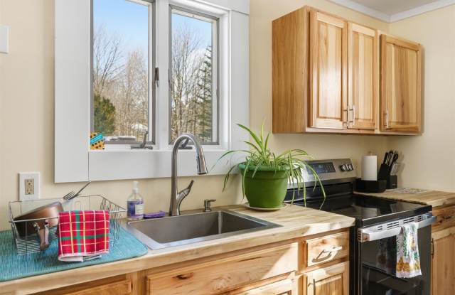 51 Pollard Road photos photos