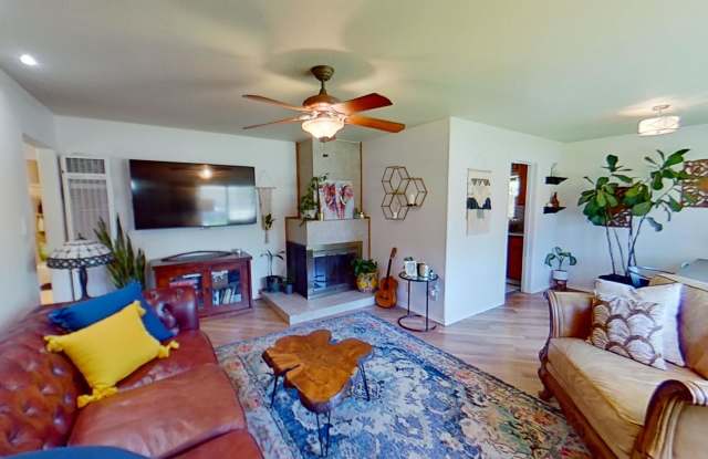 18533 Paseo Lado Gallery 4