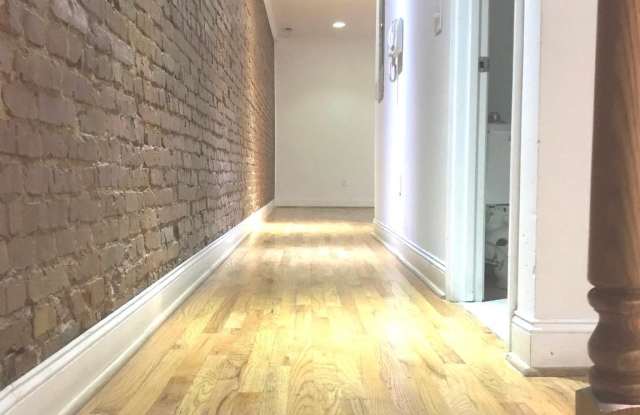 4022 NW 14TH STREET NW Gallery 4