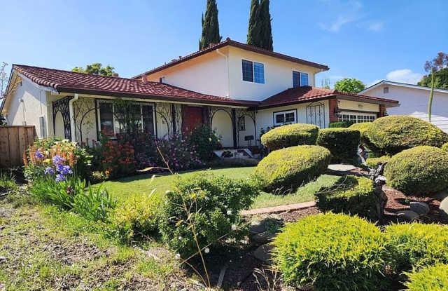 $4990 -- BEAUTIFUL 4BED HOME IN MISSION VALLEY NEIGHBORHOOD photos photos