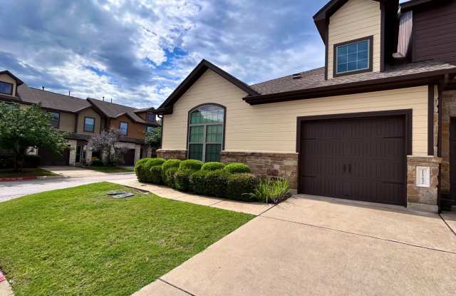 11252 Lost Maples Trail | 3 Bed 2 Bath Garage $2150 LOOK  LEASE SPECIAL: 1/2 OFF FIRST MONTH’S RENT!! photos photos