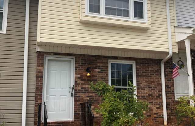 TOWNHOUSE FOR RENT IN DAVIE CO!! 336-998-9345 photos photos