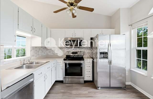 Charming 3-Bedroom Indianapolis Home with Fireplace & Fenced Yard Gallery 3