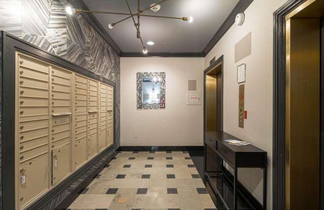 525 W Lafayette Boulevard Gallery 4