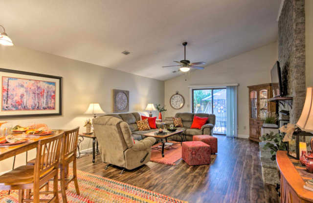 210 Woodhaven Court Gallery 3