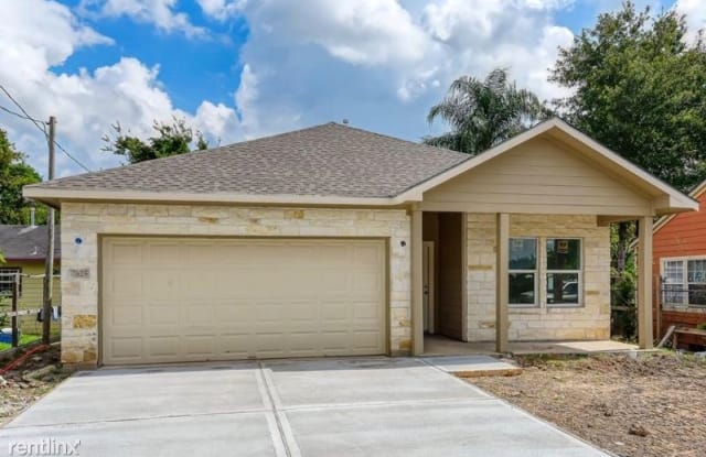 7825 Corinth Street - 7825 Corinth Street, Houston, TX 77051