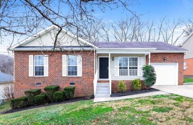 230 High Chaperal Drive - 230 High Chaperal Drive, Millersville, TN 37072