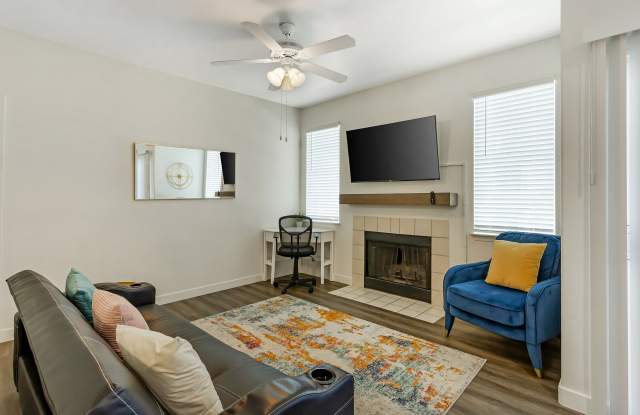 Pinnacle Mountain View Gallery 2