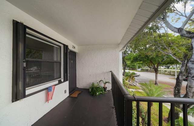 1284 S Military Trail Gallery 3