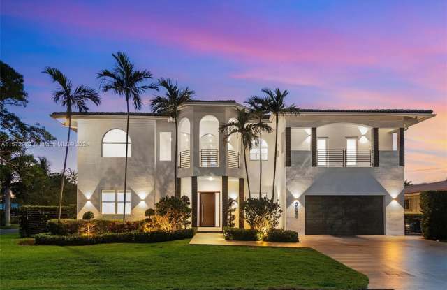 552 PALM DRIVE - 552 Palm Drive, Hallandale Beach, FL 33009