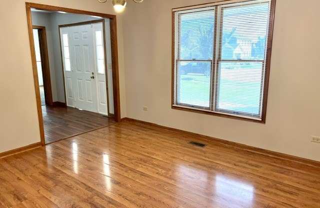 415 Stanford Drive Gallery 3
