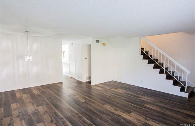 2246 Stonewood Court Gallery 4