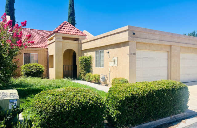 Two Bedroom Rental Home in Jess Ranch Available Now!! 55+ Community photos photos