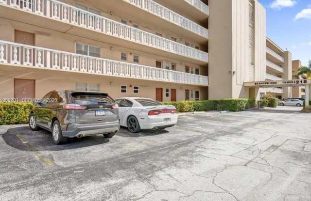 218 NE 12th Ave photos photos 218 NE 12th Ave photos photos