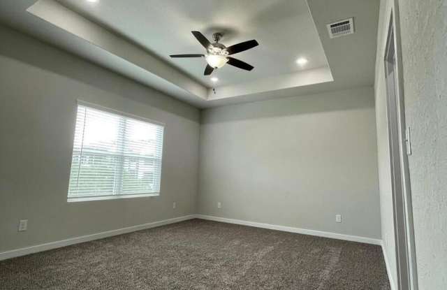 21518 JAMES CHARLES Gallery 3
