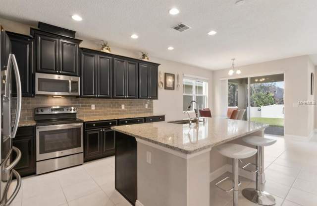 2675 PEONY DRIVE Gallery 4