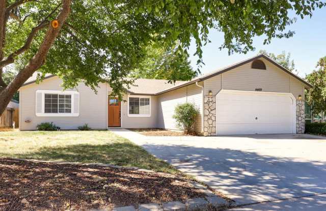 Desirable South East Boise Home for Rent - Pet Friendly!! photos photos