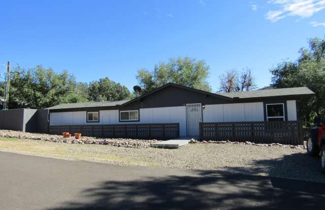 610 S Pinon Gallery 1