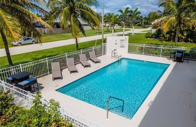 5612 Rose Garden Road unit: 203 photos photos