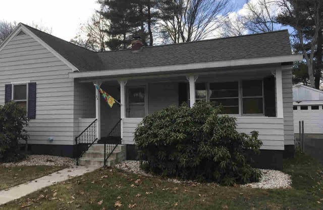 23 THOMAS ST - 23 Thomas Street, West Glens Falls, NY 12804