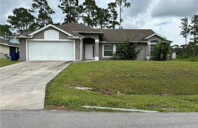 717 Foxtail Street E photos photos
