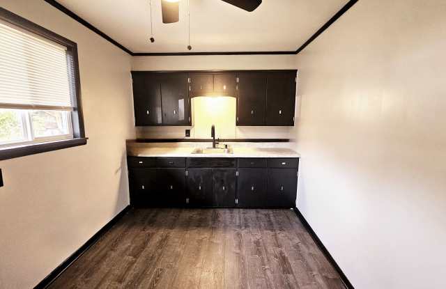 370 N Columbus St - 370 North Columbus Street, Galion, OH 44833
