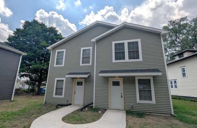 1117 Edwardsburg Ave photos photos