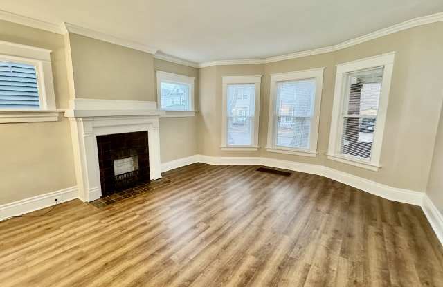 1026 West 7th Street photos photos