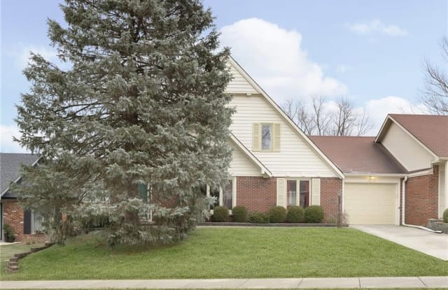 33 Woodacre Drive - 33 Woodacre Drive, Carmel, IN 46032