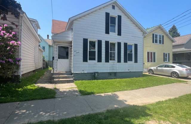 Large 4 Bedroom House - 330 Ash Street, Erie, PA 16507