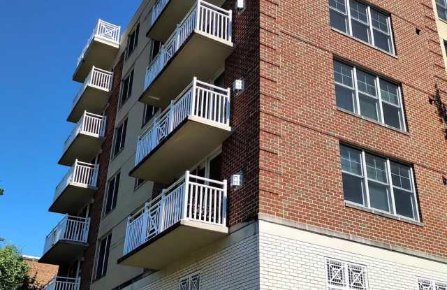 1325 N PIERCE STREET - 1325 North Pierce Street, Arlington, VA 22209