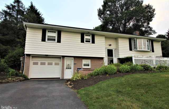 226 EDGEWOOD DRIVE photos photos