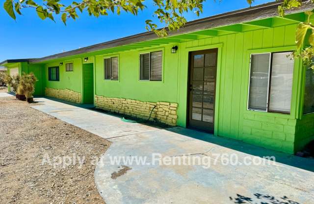 Updated 3 Bed 2 Bath Home Near Downtown Joshua Tree! photos photos