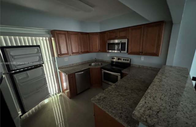 167 Wimbledon Lake Drive 167, Plantation, FL 33324 photos photos