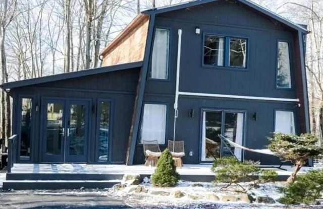 7164 Robinwood Drive - 7164 Robinwood Drive, Monroe County, PA 18466