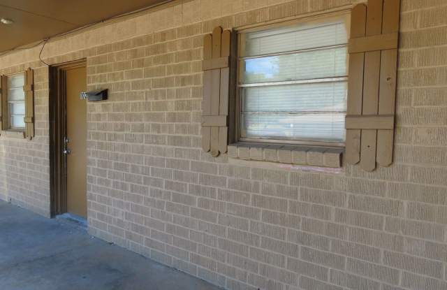 Cozy Two Bedroom One Bathroom Apartment, Water and Lawn Included! photos photos