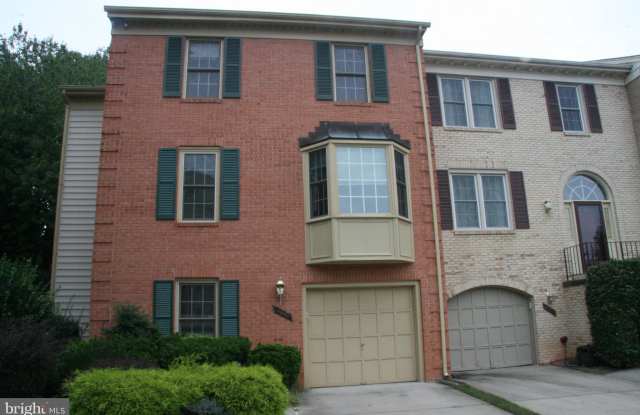 4646 LUXBERRY DRIVE Gallery 4