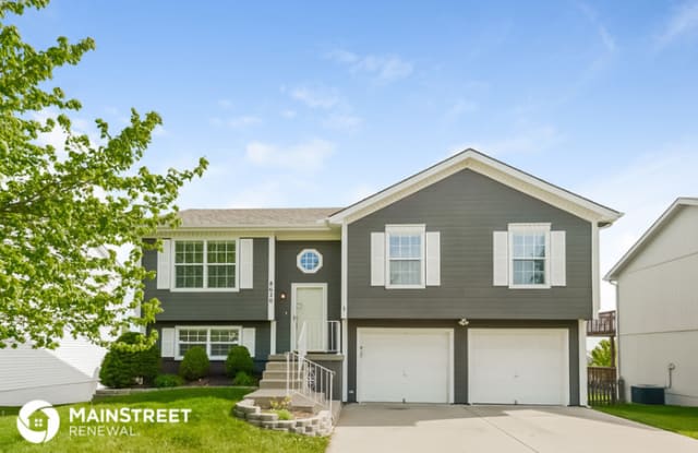 8620 Northeast 111th Street - 8620 NE 111th St, Kansas City, MO 64157