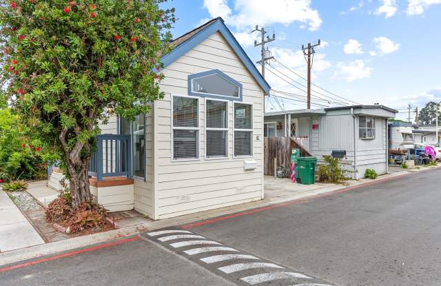 1 Bed + 1 Bath + IN THE PLEASURE POINT AREA OF SANTA CRUZ. $2300 Per Month photos photos