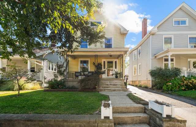 2853 Markbreit Avenue photos photos