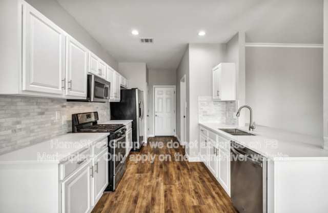 1204 Clayton Dr photos photos